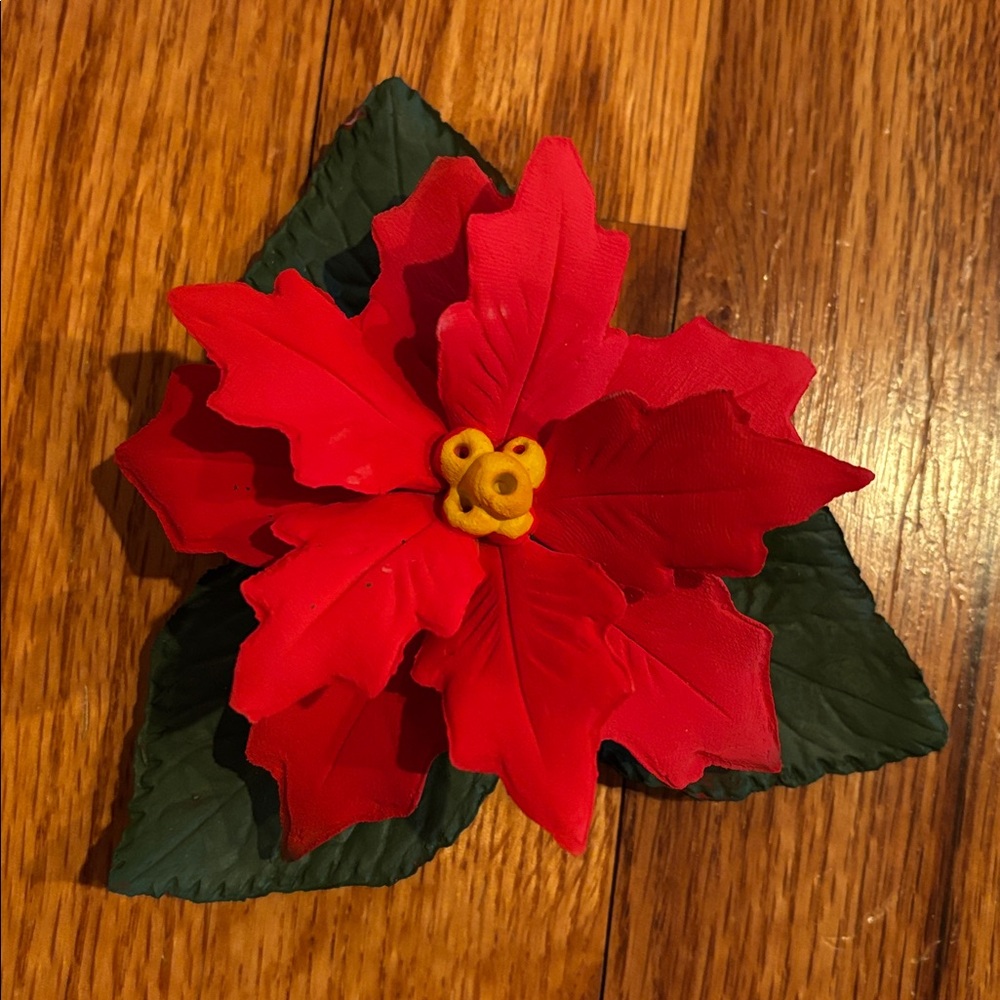 Capodimonte Handpainted Porcelain Poinsettia